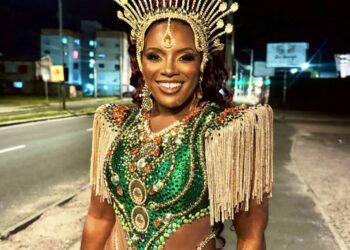 ESTADO MAIOR DA RESTINGA APRESENTA NOVA MADRINHA DE BATERIA