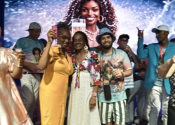 COPACABANA CELEBRA 64 ANOS