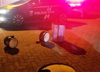 APITO DE OURO DENUNCIA PERSEGUIÇÃO E AMEAÇA DESISTIR DO CARNAVAL