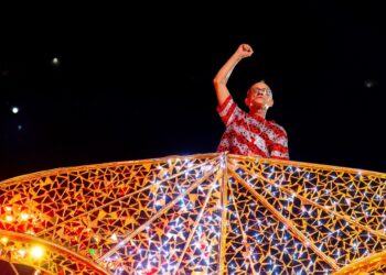 VIRADOURO É CAMPEÃ NO RIO COM HOMENAGEM HISTÓRICA A MESTRE CIÇA