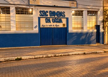 BAMBAS DA ORGIA CONQUISTA CESSÃO DE USO DO NINHO DA ÁGUIA